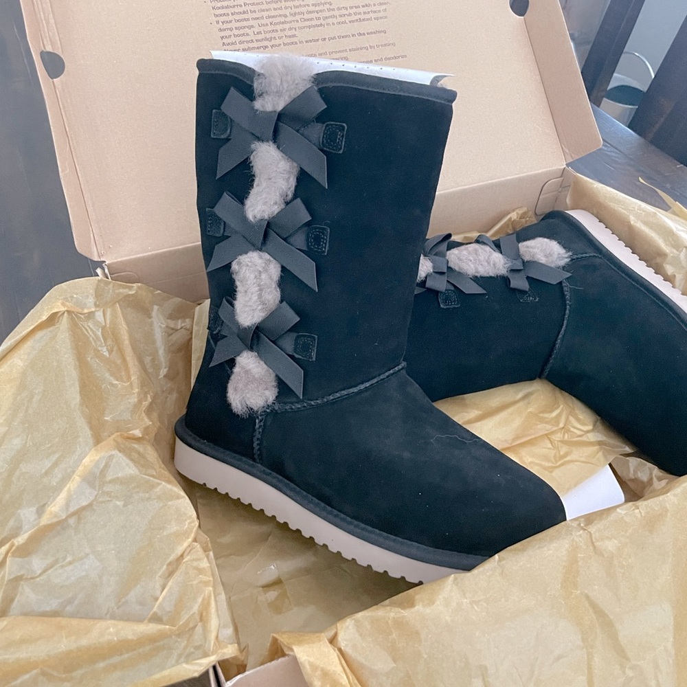 UGG Koolaburra Boots Fur Lined Size 10 Victoria